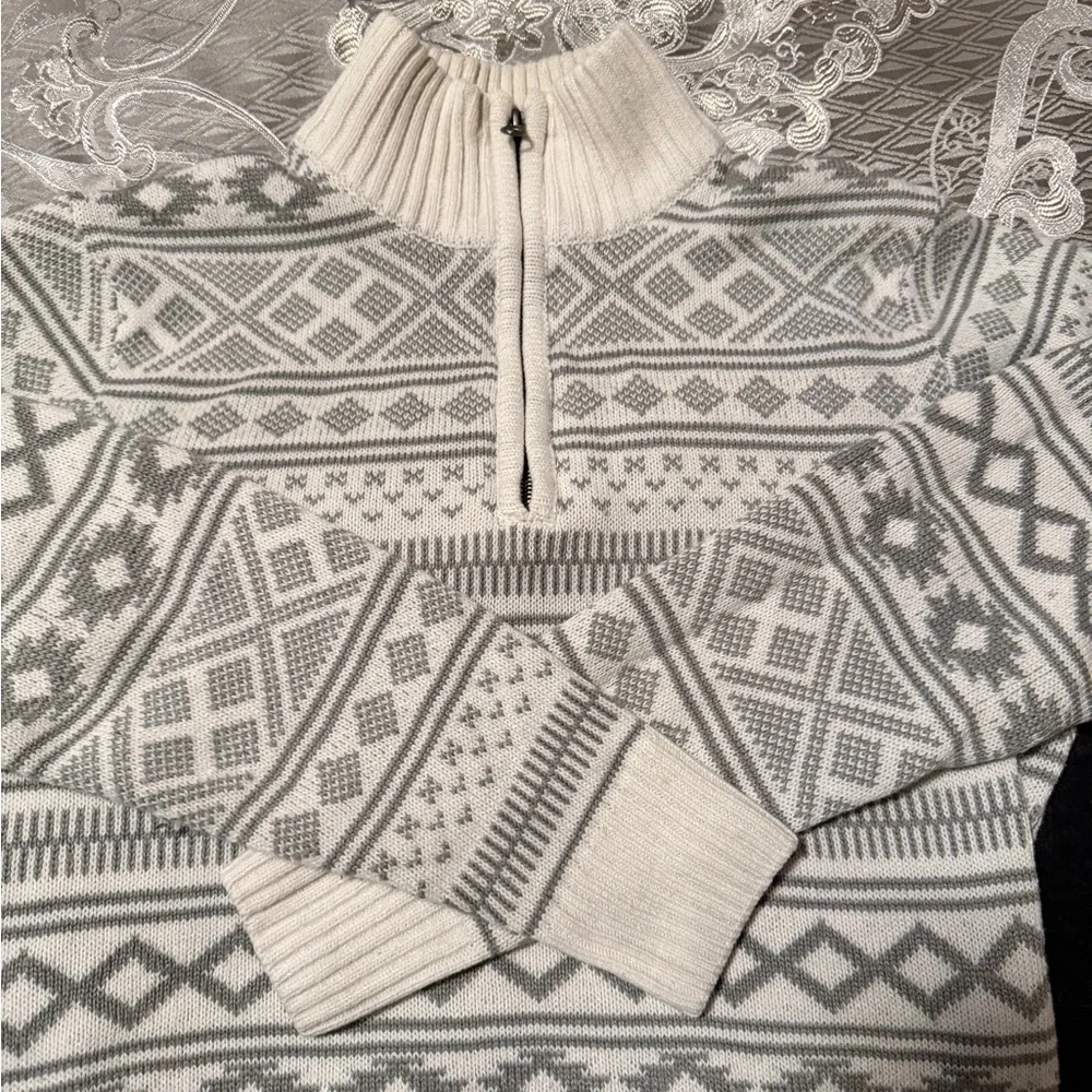 Gray Patterned Mens Sweater - Picture 1 of 1